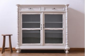 ペイント家具　爽やかな空間を演出するフランスアンティークのサイドキャビネット(収納棚)