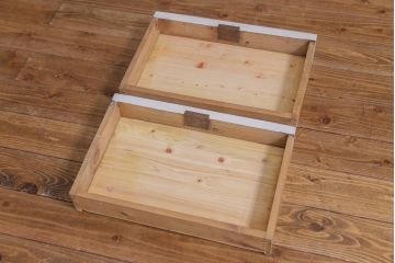 ペイント家具　爽やかな空間を演出するフランスアンティークのサイドキャビネット(収納棚)