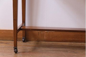 アンティーク家具　イギリスアンティーク　マホガニー材　象嵌細工が魅力のスモールビューロー(サイドデスク)