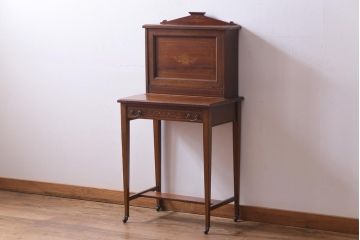 アンティーク家具　イギリスアンティーク　マホガニー材　象嵌細工が魅力のスモールビューロー(サイドデスク)