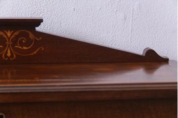 アンティーク家具　イギリスアンティーク　マホガニー材　象嵌細工が魅力のスモールビューロー(サイドデスク)