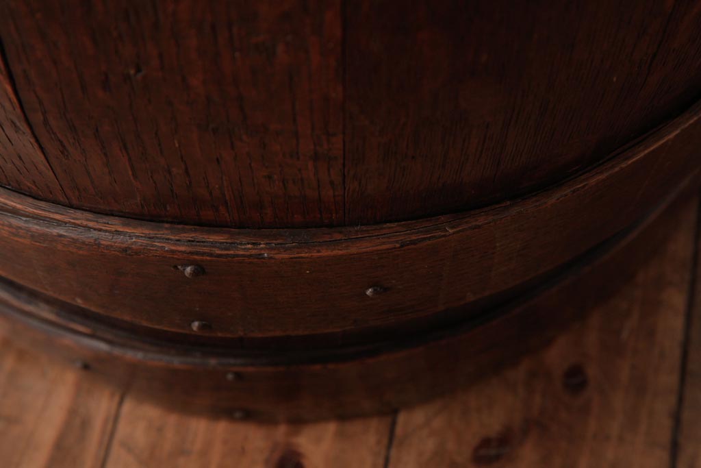 アンティーク雑貨 イギリスアンティーク オーク材 古い木の質感が味わい深い木製樽(バレル、ディスプレイ、傘立て)