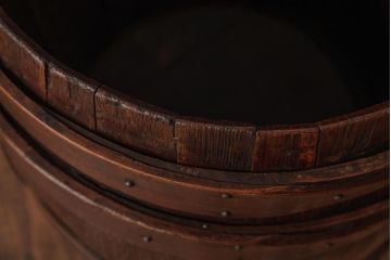 アンティーク雑貨　イギリスアンティーク　オーク材　古い木の質感が味わい深い木製樽(バレル、ディスプレイ、傘立て)