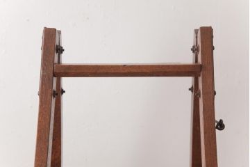 アンティーク雑貨　和製アンティーク　カシ材　味わいのある風合いが魅力のステップラダー(脚立)