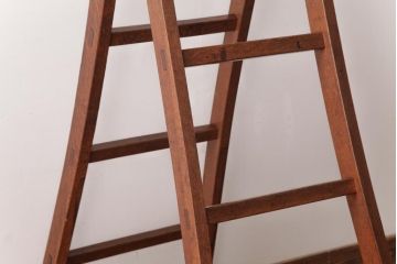 アンティーク雑貨　和製アンティーク　カシ材　味わいのある風合いが魅力のステップラダー(脚立)