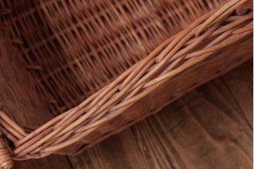 アンティーク雑貨　イギリスアンティーク　柔らかな色味があたたかみ感じるバスケット(小物入れ、カゴ)
