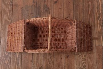 アンティーク雑貨　イギリスアンティーク　柔らかな色味があたたかみ感じるバスケット(小物入れ、カゴ)