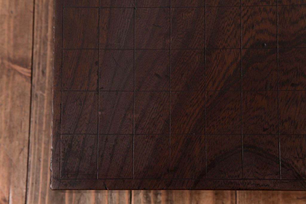 アンティーク雑貨　和製アンティーク　明治期　年月を重ねた風合いが味わい深い将棋盤(飾り台、花台)