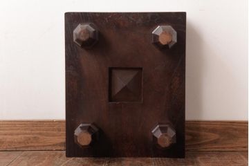 アンティーク雑貨　和製アンティーク　明治期　年月を重ねた風合いが味わい深い将棋盤(飾り台、花台)