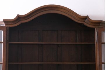 ビンテージ　オランダ　輸入家具　高級品　オーク材の温かみと風格ある佇まいが魅力の食器棚(カップボード、収納棚、飾り棚)
