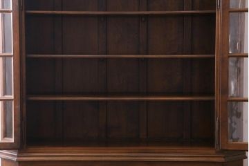 ビンテージ　オランダ　輸入家具　高級品　オーク材の温かみと風格ある佇まいが魅力の食器棚(カップボード、収納棚、飾り棚)