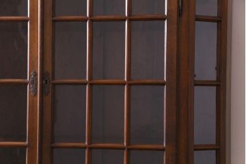 ビンテージ　オランダ　輸入家具　高級品　オーク材の温かみと風格ある佇まいが魅力の食器棚(カップボード、収納棚、飾り棚)