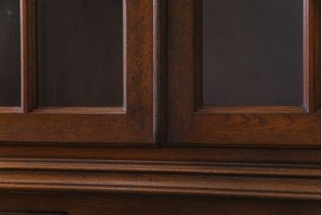 ビンテージ　オランダ　輸入家具　高級品　オーク材の温かみと風格ある佇まいが魅力の食器棚(カップボード、収納棚、飾り棚)