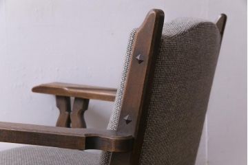 中古　神戸洋家具　永田良介商店　メンズライクにもおすすめなビンテージのチロル型ソファ(1人掛けソファ)(1)