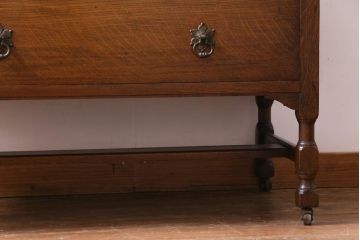 アンティーク家具　イギリスアンティーク　オーク材　小振りなドレッシングチェスト(ドレッサー)