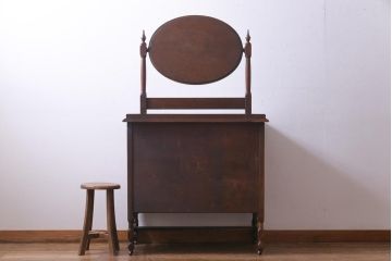 アンティーク家具　イギリスアンティーク　オーク材　小振りなドレッシングチェスト(ドレッサー)