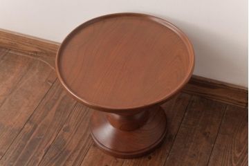 アンティーク雑貨　和製アンティーク　大正昭和期　総ケヤキ材　なめらかな質感が上品な印象与える飾り台(花台)