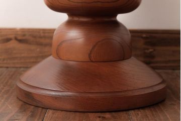 アンティーク雑貨　和製アンティーク　大正昭和期　総ケヤキ材　なめらかな質感が上品な印象与える飾り台(花台)