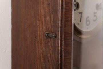 アンティーク雑貨　昭和初期　Mマーク　手巻き　ゼンマイ式　彫り装飾がクラシカルな雰囲気の振り子時計(柱時計、壁掛け時計)