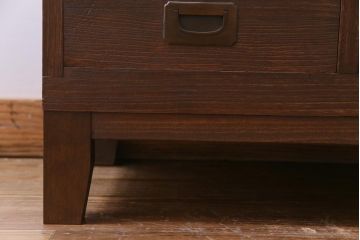 アンティーク家具　和製アンティーク　当店オリジナルガラス　丸窓がおしゃれな桐材製のリメイク箪笥ローボード(戸棚)