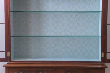 アンティーク家具　イギリスアンティーク　Christopher Pratt&Sons　BRADFORD　象嵌　繊細なデザインの飾り棚(戸棚)