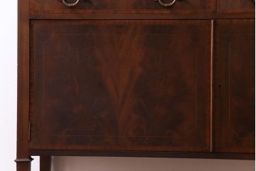 アンティーク家具　イギリスアンティーク　Christopher Pratt&Sons　BRADFORD　象嵌　繊細なデザインの飾り棚(戸棚)