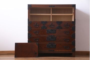 中古　国産民芸家具　桐・ケヤキ材　脚付リメイク　貫録のある佇まいの整理箪笥(和タンス)