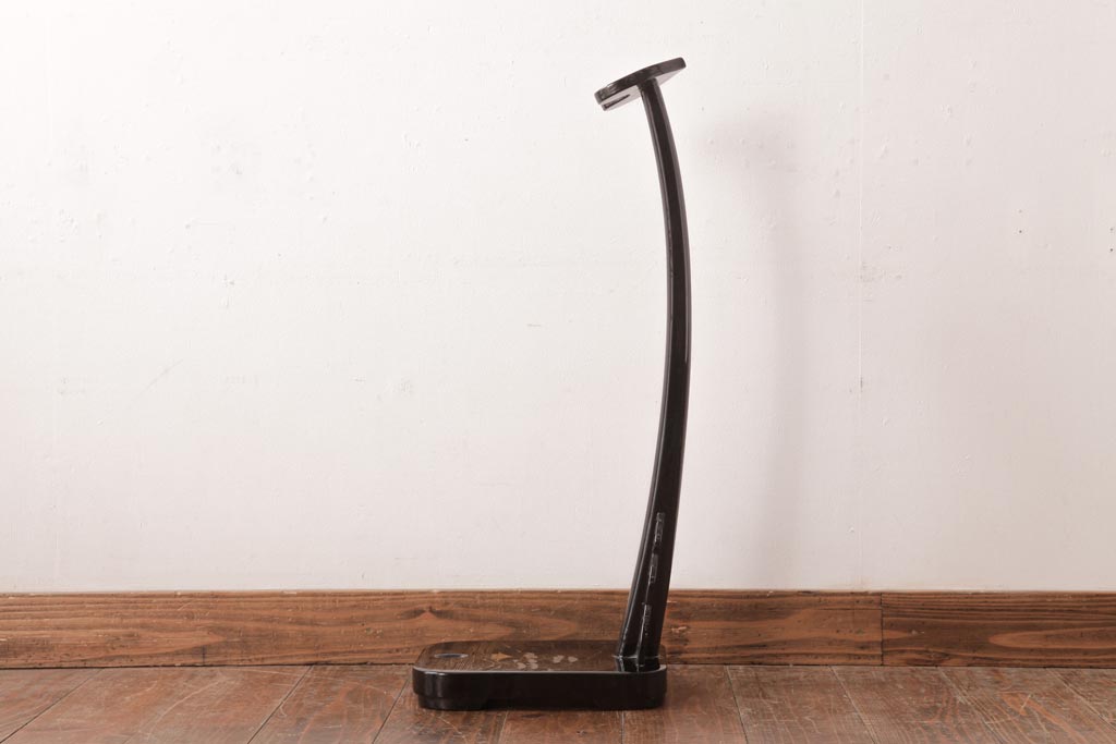 アンティーク雑貨　和製アンティーク　蒔絵　山水図　気品漂う木製刀掛け(太刀掛け)