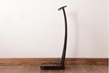 アンティーク雑貨　和製アンティーク　蒔絵　山水図　気品漂う木製刀掛け(太刀掛け)