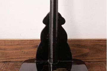 アンティーク雑貨　和製アンティーク　蒔絵　山水図　気品漂う木製刀掛け(太刀掛け)