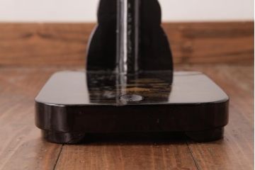 アンティーク雑貨　和製アンティーク　蒔絵　山水図　気品漂う木製刀掛け(太刀掛け)