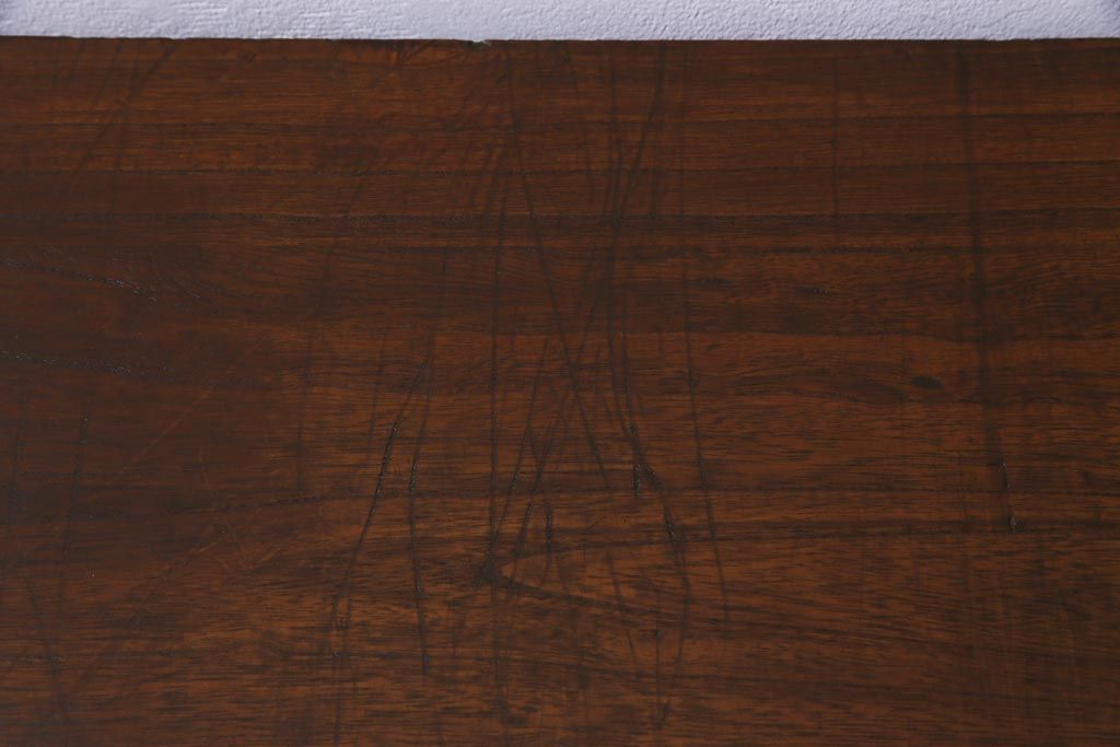 リメイク家具　桐材　当店オリジナルガラス　レトロな雰囲気溢れる鉄脚付き箪笥ローボード(テレビボード、収納棚、リビングボード)