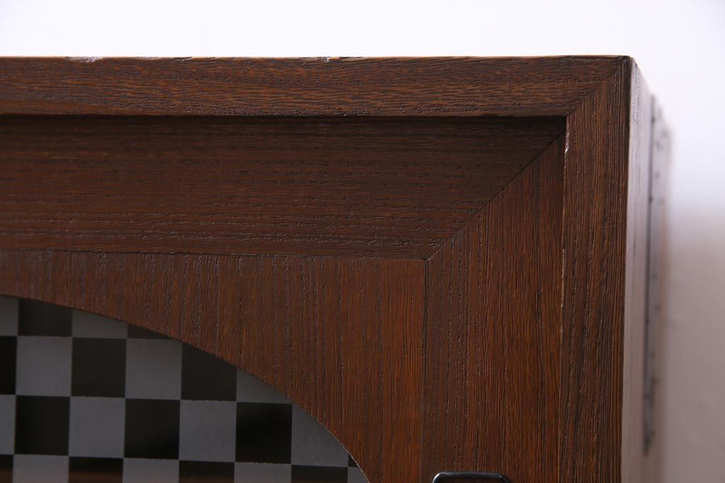 リメイク家具　桐材　当店オリジナルガラス　レトロな雰囲気溢れる鉄脚付き箪笥ローボード(テレビボード、収納棚、リビングボード)