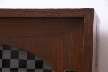 リメイク家具　桐材　当店オリジナルガラス　レトロな雰囲気溢れる鉄脚付き箪笥ローボード(テレビボード、収納棚、リビングボード)