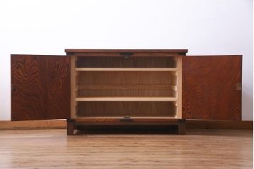 リメイク家具　伝統民芸　岩谷堂箪笥　寝室でもリビングでも活躍する脚付きローボード