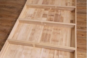 リメイク家具　伝統民芸　岩谷堂箪笥　寝室でもリビングでも活躍する脚付きローボード