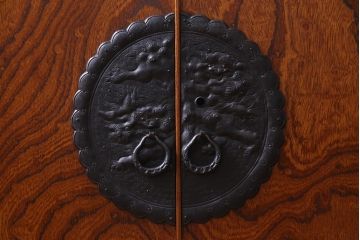 リメイク家具　伝統民芸　岩谷堂箪笥　寝室でもリビングでも活躍する脚付きローボード