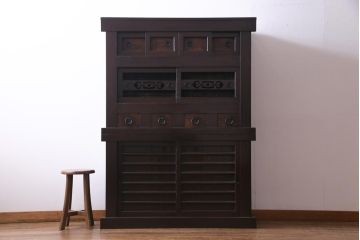 アンティーク家具　古民具　明治期　四尺　どっしりとした構えと框が重厚感溢れる重ねの京水屋(水屋箪笥、食器棚)