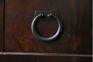 アンティーク家具　古民具　明治期　四尺　どっしりとした構えと框が重厚感溢れる重ねの京水屋(水屋箪笥、食器棚)