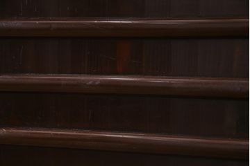 アンティーク家具　古民具　明治期　四尺　どっしりとした構えと框が重厚感溢れる重ねの京水屋(水屋箪笥、食器棚)