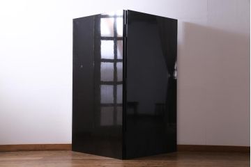 中古　日展作家　加治武　大作　輪島塗　沈金　翔鶴図　透けるような繊細さと躍動感が目を引く衝立(つい立て)