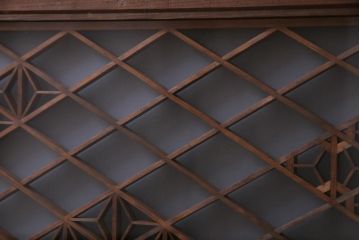 昭和中期　桜亀甲文様　両面ガラス入り　繊細な組子のデザインが美しい欄間(明り取り、ディスプレイ)