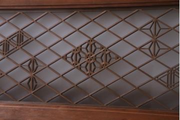 昭和中期　桜亀甲文様　両面ガラス入り　繊細な組子のデザインが美しい欄間(明り取り、ディスプレイ)(1)