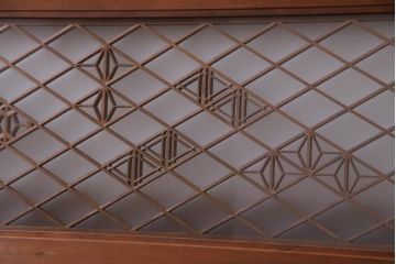 昭和中期　桜亀甲文様　両面ガラス入り　繊細な組子のデザインが美しい欄間(明り取り、ディスプレイ)(1)