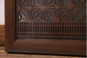 昭和中期　漆塗り　角麻と格子の模様がモダンな組子欄間(明かり取り、明り取り)