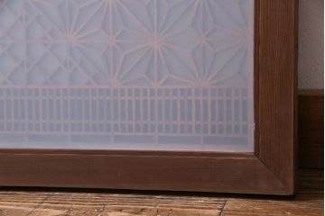 昭和中期　漆塗り　角麻と格子の模様がモダンな組子欄間(明かり取り、明り取り)