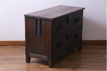 アンティーク家具　和製アンティーク　前面桐材　リメイク　傷が味わい深い脚付き箪笥リビングボード(アンティークチェスト、引き出し、桐箪笥、桐たんす)