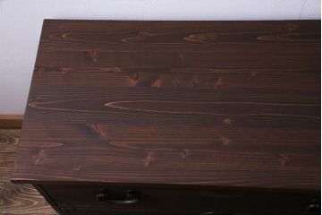 アンティーク家具　和製アンティーク　前面桐材　リメイク　傷が味わい深い脚付き箪笥リビングボード(アンティークチェスト、引き出し、桐箪笥、桐たんす)