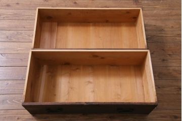 アンティーク家具　和製アンティーク　前面桐材　リメイク　渋くて格好良い鉄脚付き箪笥リビングボード(アンティークチェスト、引き出し、桐箪笥、桐たんす)