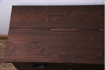 アンティーク家具　和製アンティーク　前面桐材　リメイク　渋くて格好良い鉄脚付き箪笥リビングボード(アンティークチェスト、引き出し、桐箪笥、桐たんす)